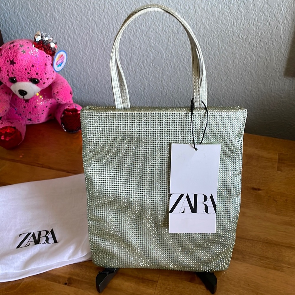 Zara RHINESTONE MINI TOTE BAG
Mini tote bag with rhinestones